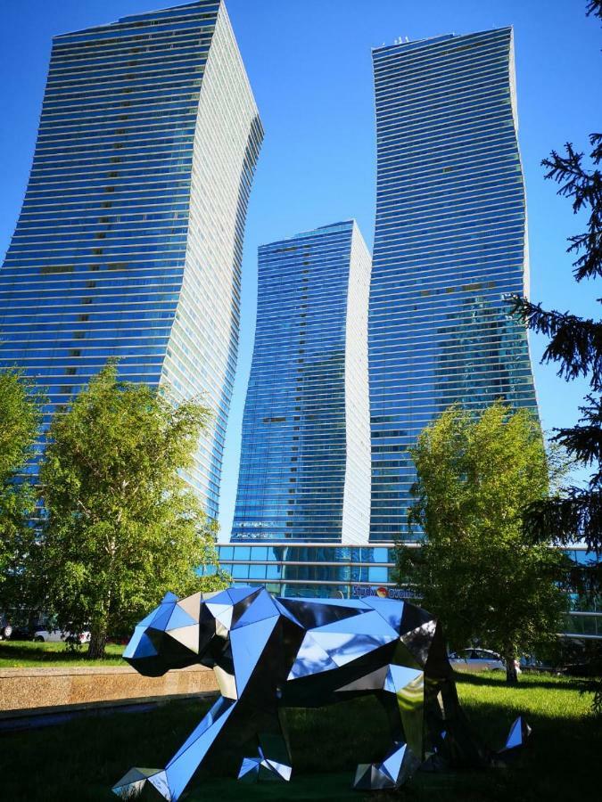 The Place Astana Hostel Buitenkant foto
